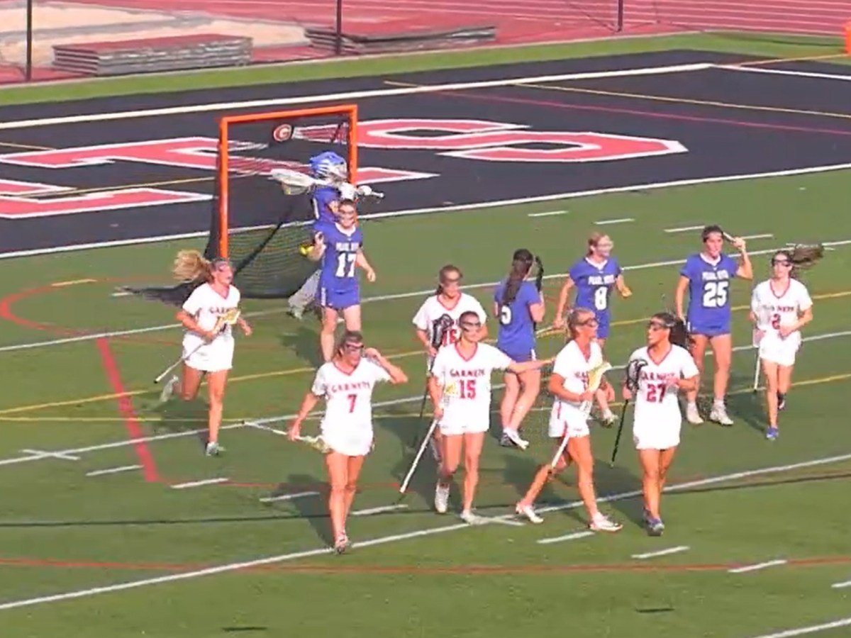 Girls Lacrosse Shows No Rust in First Playoff Win Over Pearl River