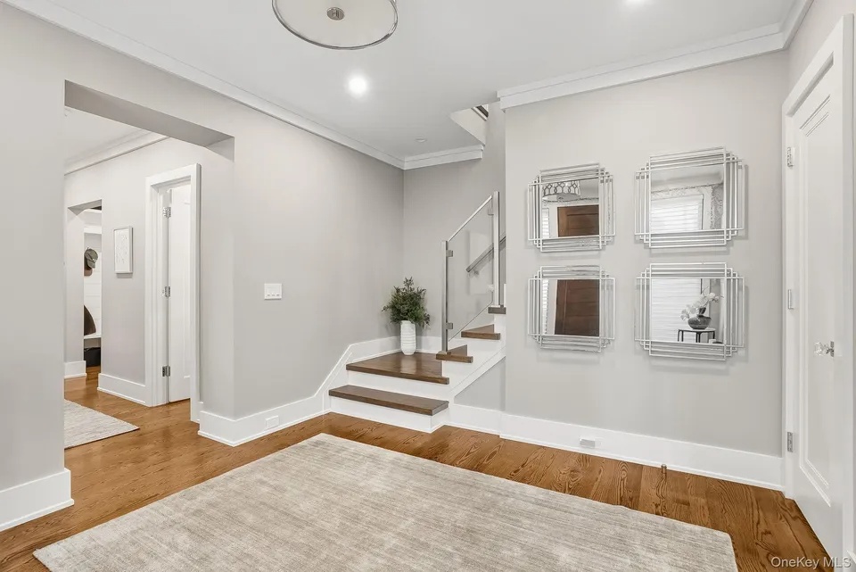 9 Kirby Lane North, Rye