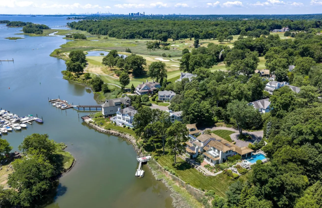 87 Hix Avenue, Rye