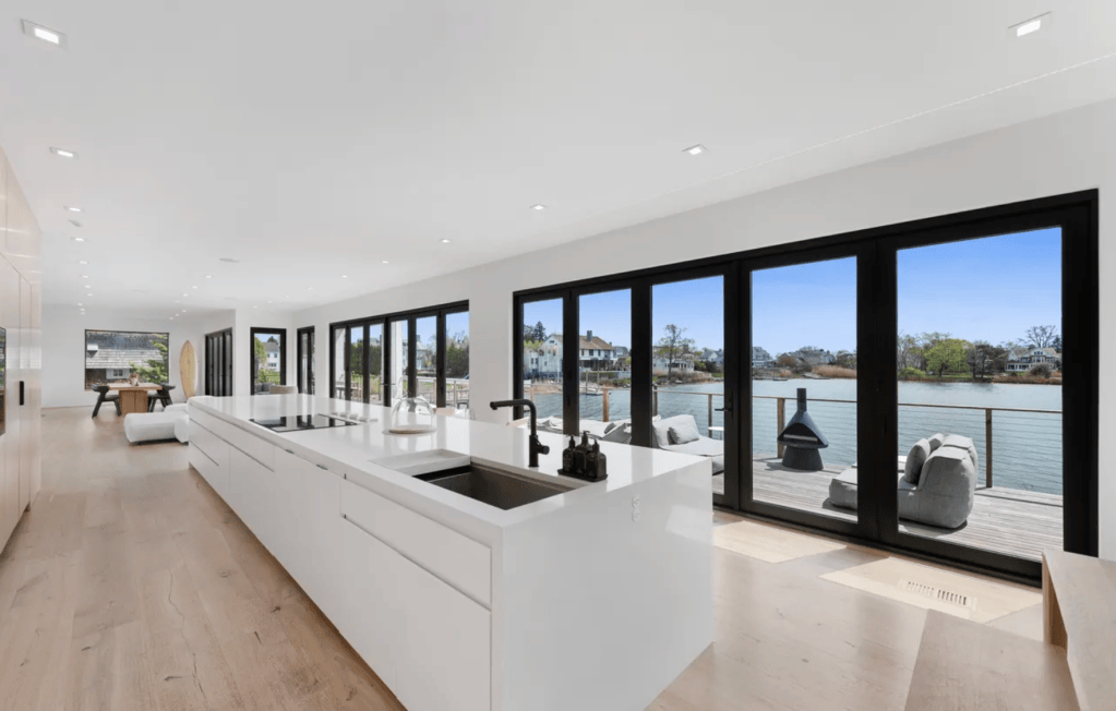 4 Little Cove Lane, Greenwich