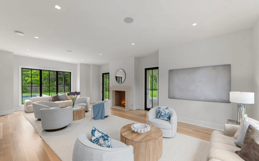 7 Parsonage Road, Greenwich