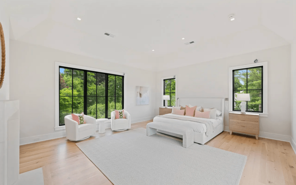 7 Parsonage Road, Greenwich