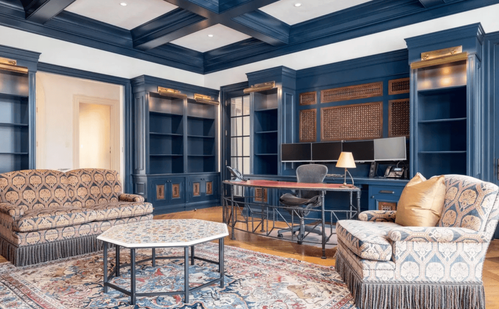 524 Lake Ave, Greenwich