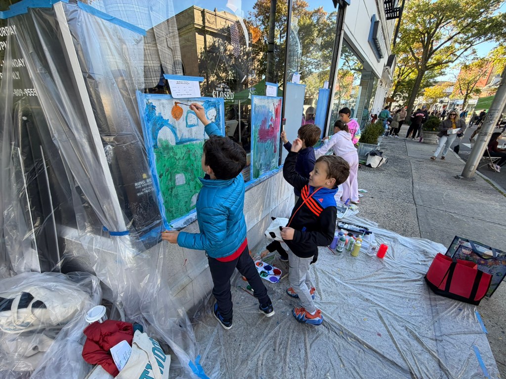 Halloween window painting