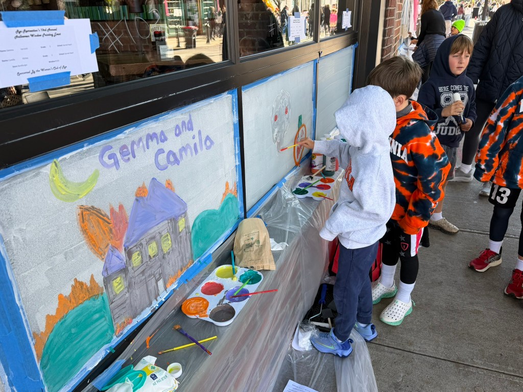 Halloween window painting