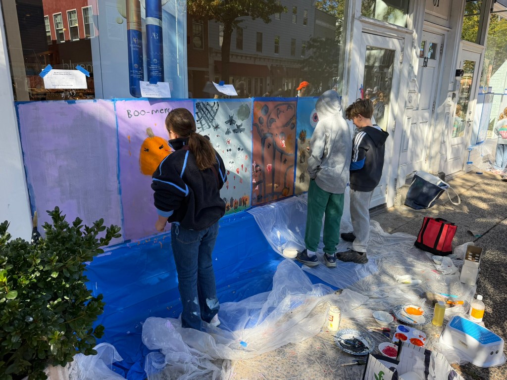 Halloween window painting