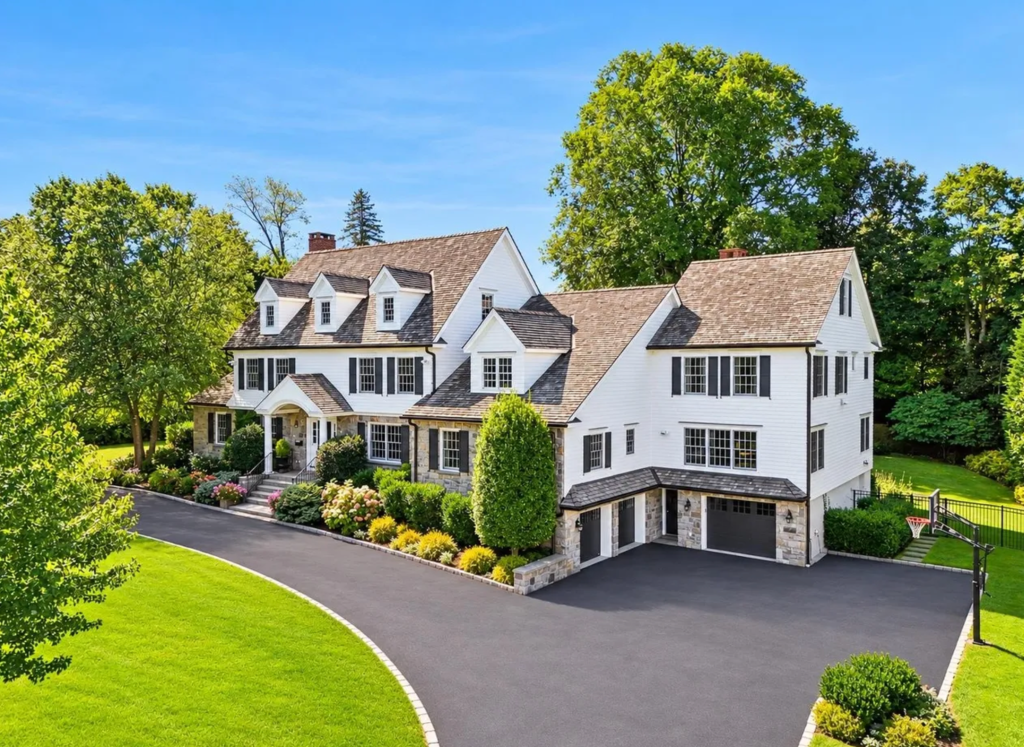 81 Park Drive North, Rye