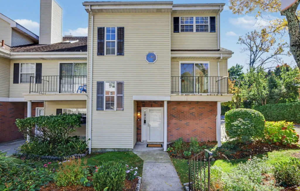 599 Midland Avenue Apt 3-9, Rye
